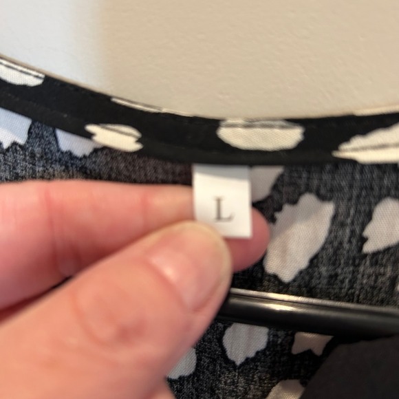 Womens Black White Dot Floral‎ Embroidered V Neck Dress Size L Boho Casual Flowy - Picture 3 of 8